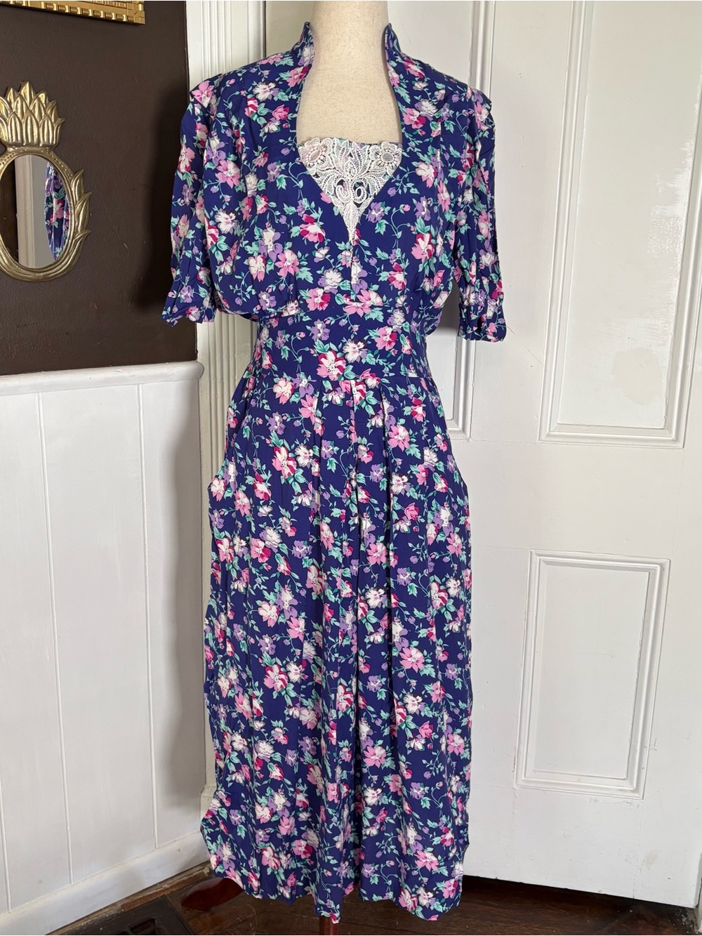 Vintage Karin Stevens Size 10 Floral Rayon Midi Dress Lace Pockets Cottagecore